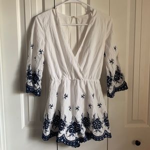 A’GACI FLORAL ROMPER